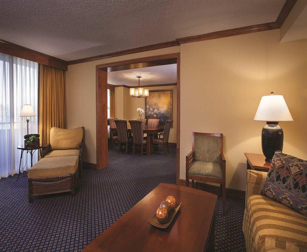 Doubletree By Hilton Chicago - Hotel 3*