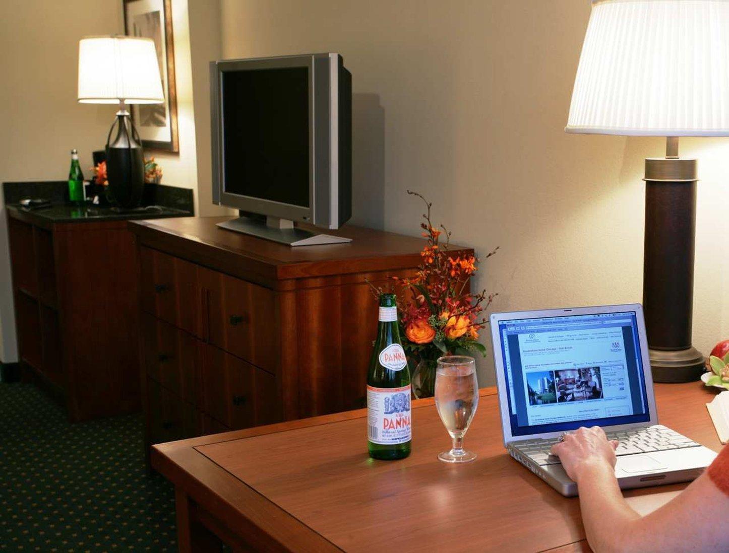 Doubletree By Hilton Chicago - Hotel 3*