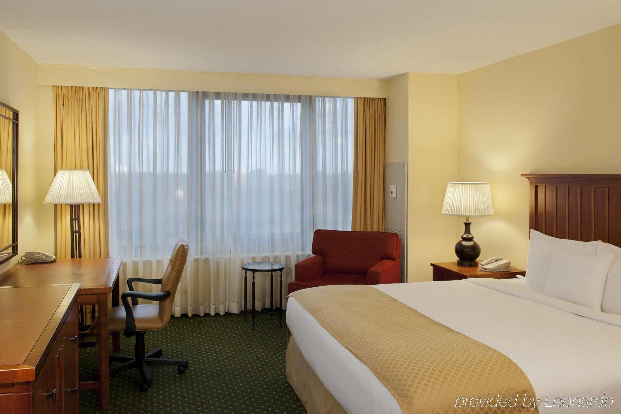 Doubletree By Hilton Chicago - Hotel
