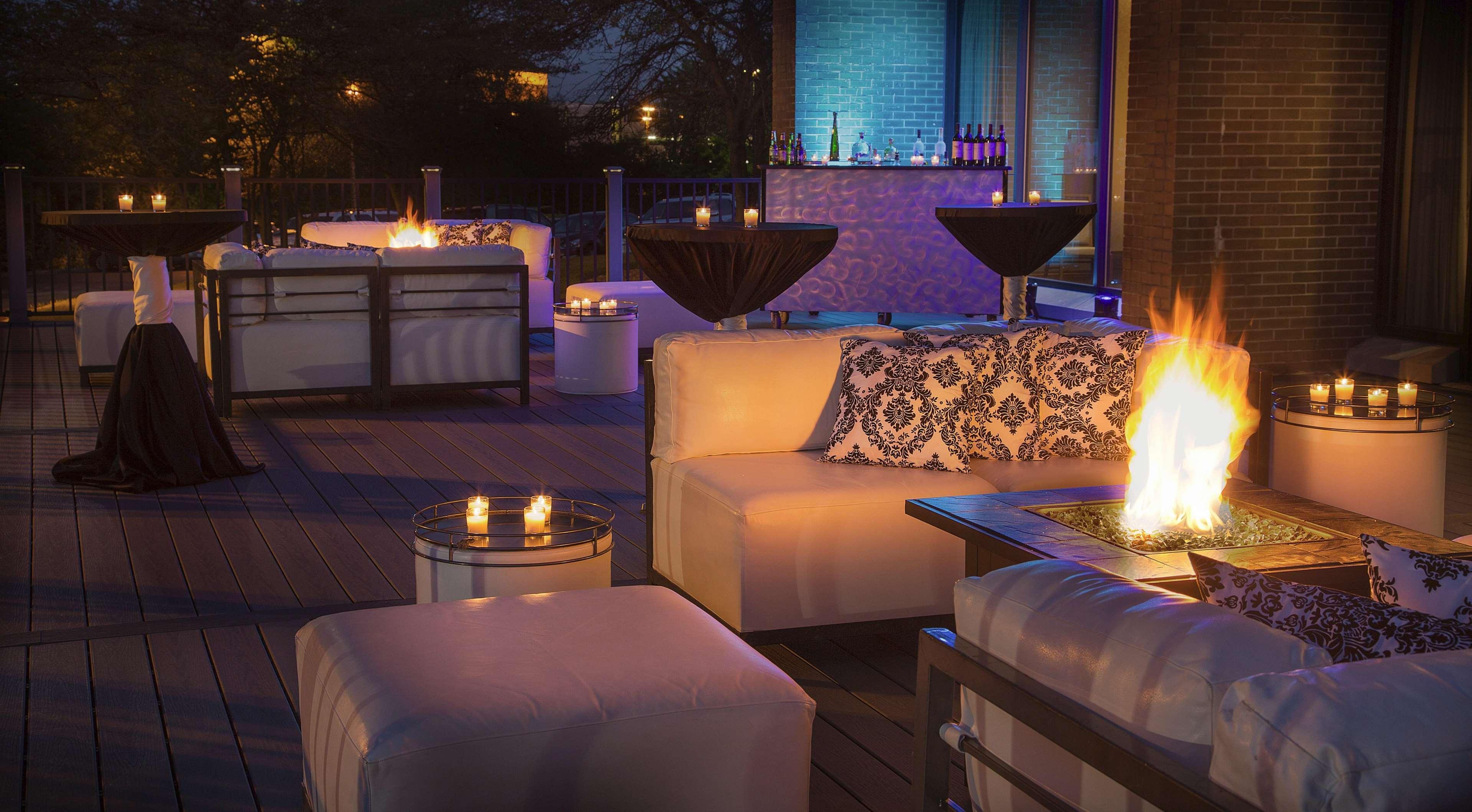 Doubletree By Hilton Chicago -